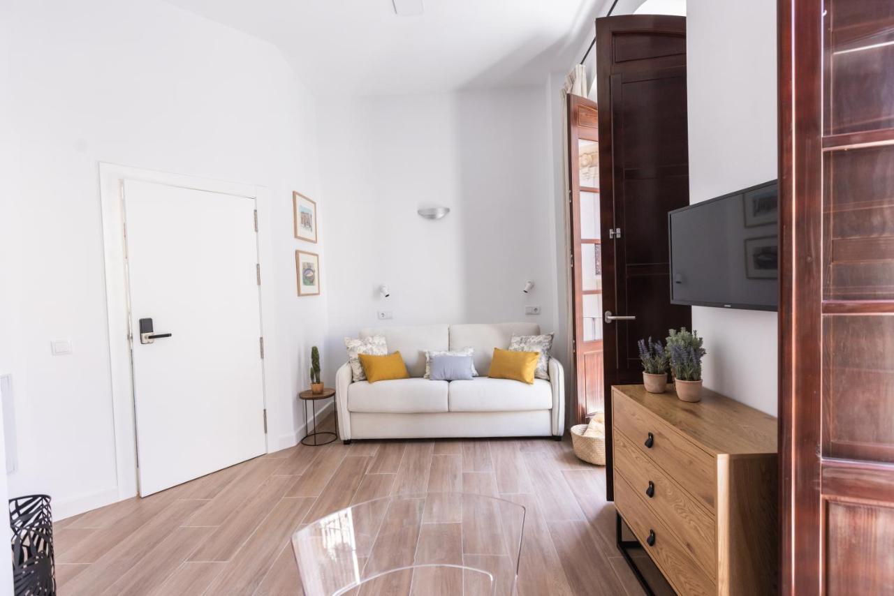 Apartamento-Loft Especeria Black Malaga Luaran gambar