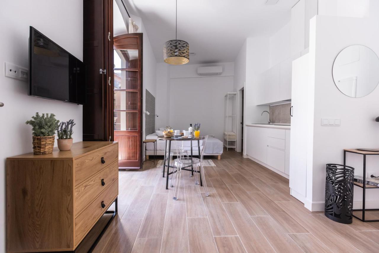 Apartamento-Loft Especeria Black Malaga Luaran gambar